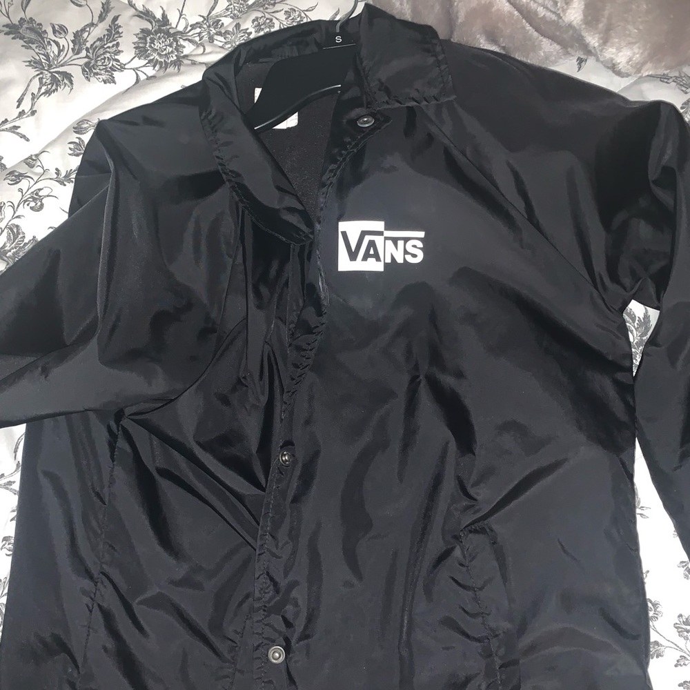 Vans Women’s windbreaker